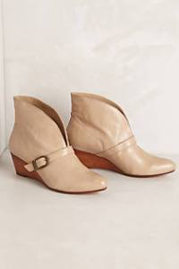 Naomi Reid boots. Great shape and heel height. I've been looking for a light neutral boot.